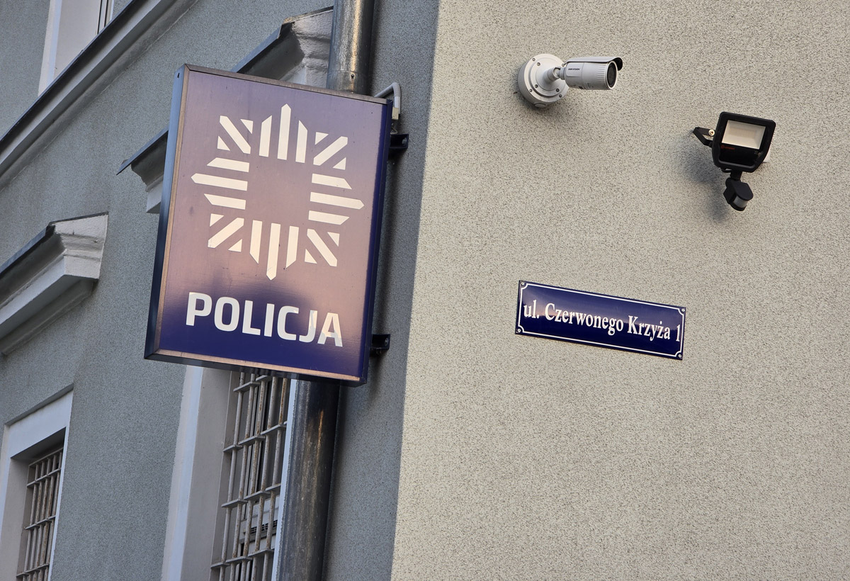 Policja ostrzega przed fałszywymi zbiórkami dla powodzian 